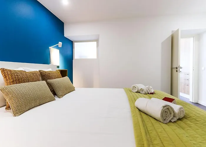 Benfica I By Homing *