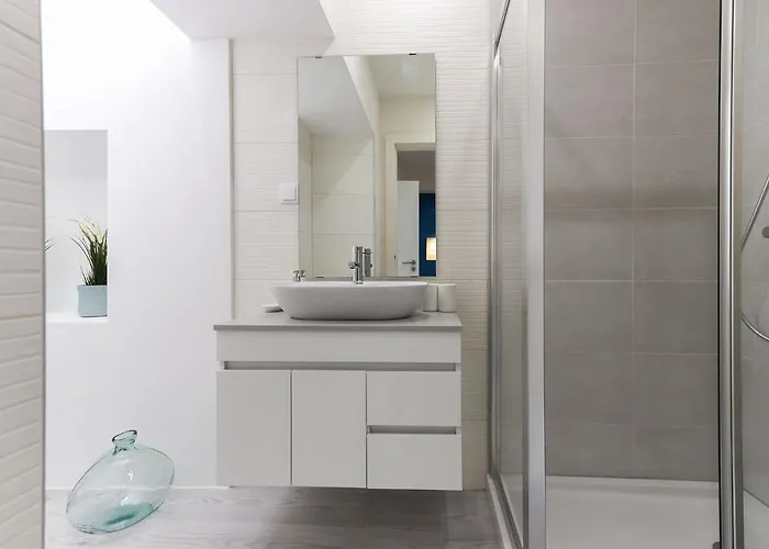 Benfica I By Homing *