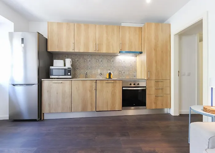 Benfica I By Homing *